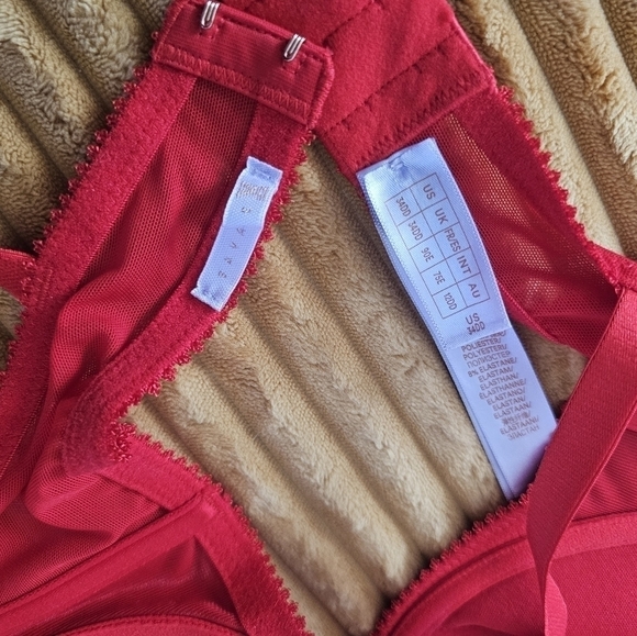 Savage x Fenty Mosaic Embroidery lace half-cup bra in red 34 DD - Picture 8 of 8